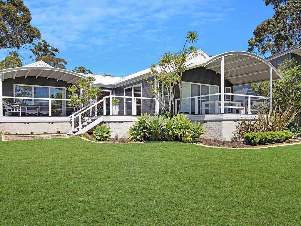 Akarana Beach House :: Jervis Bay Rentals - thumb 0