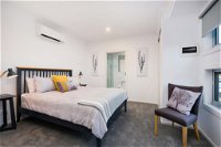 Albury Yalandra Apartment 2 - Redcliffe Tourism
