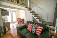 Allambie Cottages - Villa 2 - Accommodation Cooktown