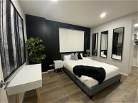 Amazing New Apartment Penrith Prime location - Carnarvon Accommodation
