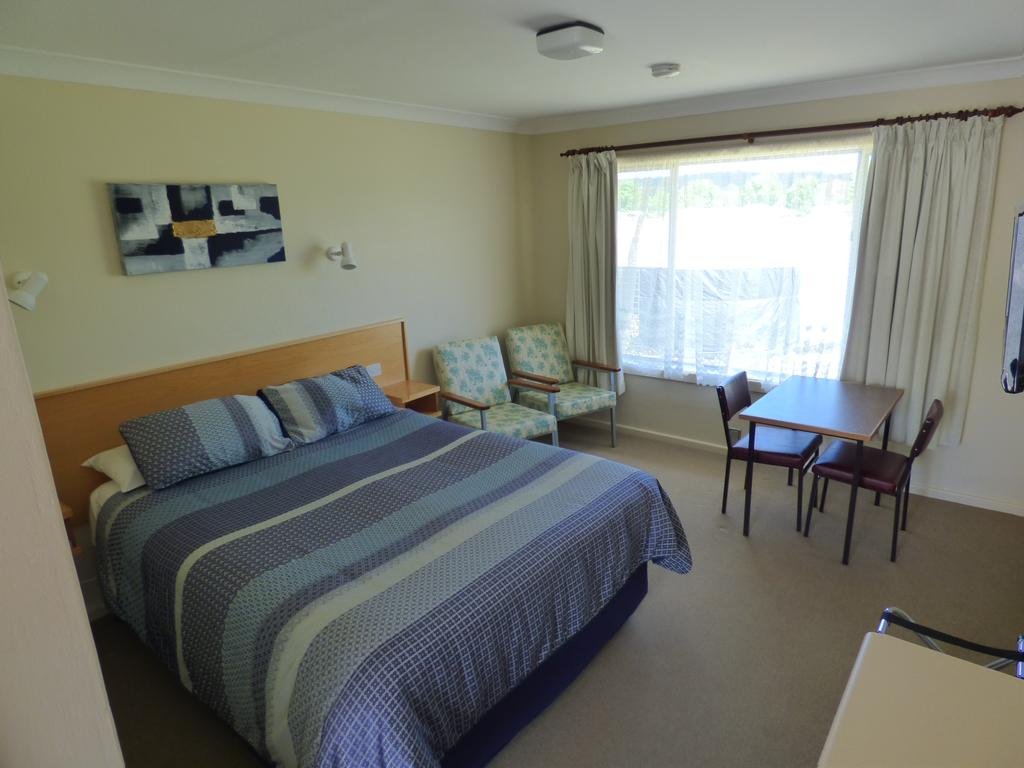 Glen Innes NSW Accommodation Adelaide