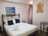Apartment In East Perth - St Kilda Accommodation