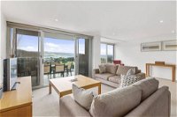 APOLLO BLUE 6 - modern waterfront apartment - Accommodation Tasmania