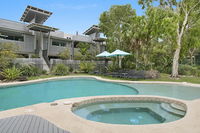 AquawatersBelongil - Whitsundays Accommodation