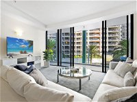 Aria Private 3 Bed in the heart of Broadbeach - Accommodation Fremantle