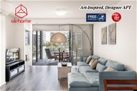 Art-Inspired Designer APT in the vibrant area - Accommodation Brisbane