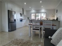 Aveley Equestrian Cottage - Great Ocean Road Tourism