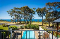 Ballingalla Apartments - By the Golf Course - Accommodation Burleigh