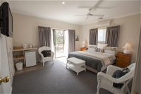Batemans Bay Manor - Bed and Breakfast - Accommodation Nelson Bay