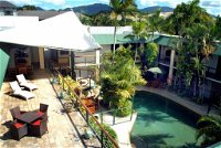 Bay Village Tropical Retreat  Apartments