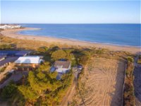 Beach Cottage In The Heart Of Mandurah - Great Ocean Road Tourism