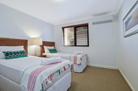 Beachport Apartments - Newcastle Accommodation