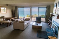 Beacon Point Ocean View Villas - Accommodation Cairns
