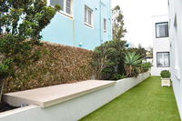 Beautiful Beachside Apartment in Bondi - Lismore Accommodation