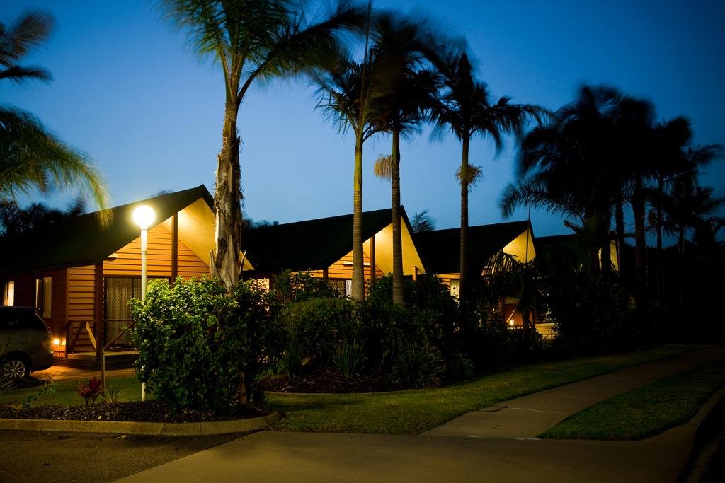 Tathra NSW Accommodation Airlie Beach