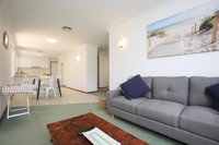 BILL'S - Accommodation in Surfers Paradise