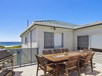 Blue Horizon - beachfront with fireplace - Accommodation Daintree