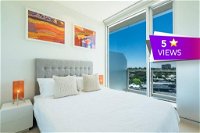 Blue Moon at Watson - Wifi - Gym - Pool - Cafe - Accommodation in Surfers Paradise