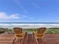 Blue Ribbon Beach Front - Accommodation Coffs Harbour