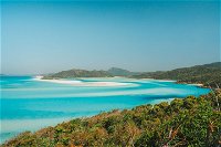 Whitehaven Beach and Hill Inlet Lookout Full-Day Snorkeling Cruise by High-Speed Catamaran