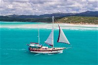 2-Day Whitsundays Sailing Adventure SV Whitehaven - Accommodation Cooktown