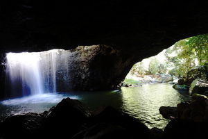 Natural Arch, Rainforest & Volcano Canyon - Private Half Day Tour