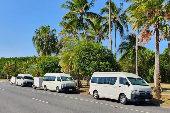 Airport Transfer to or from Cairns hotels for up to 13 people