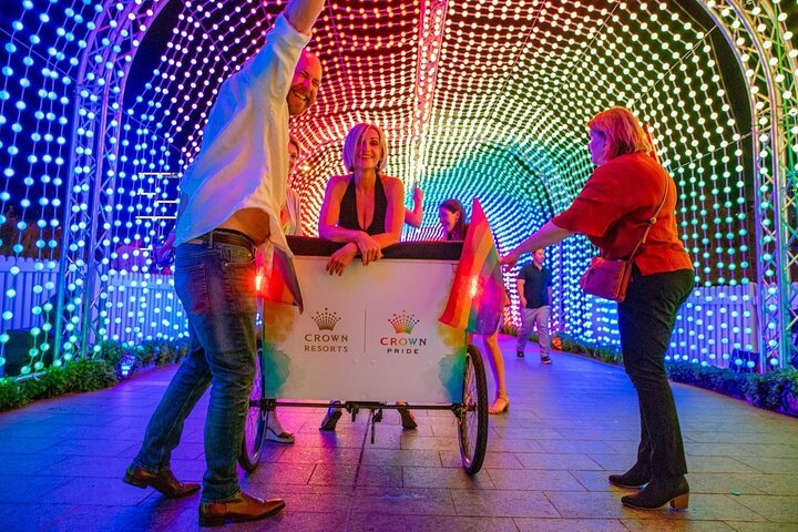 Christmas Lights Rickshaw Tour in Perth