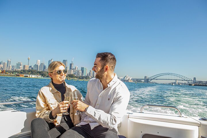 Private Sydney Harbour Lunch Cruise Including Unlimited Drinks