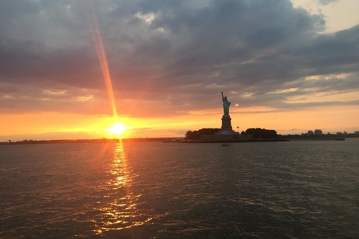 Statue of Liberty 60-Minute Sightseeing Cruise - Accommodation Florida