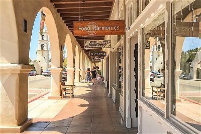 Camarillo Outlet Mall Private Day Trip - Up to 7 Hours.