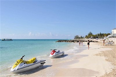 Split Cruise to Grand Bahamas with Transfers