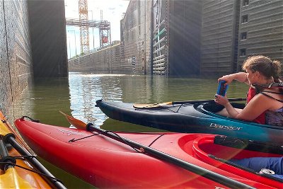 3-Hour Chickamauga Dam Lock Through Kayak Tour