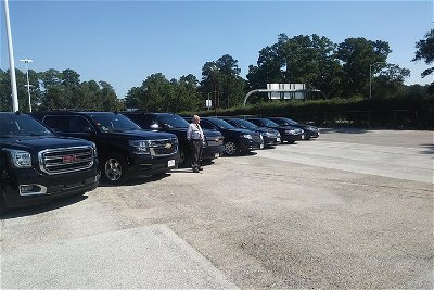 Professional Black Car service from Airport to Galleria,Black SUV to Galleria