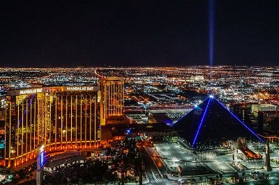 Afternoon Bites and Night Flight in Las Vegas