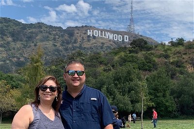 Private Full Day Tour of Los Angeles, Getty Center, and Hollywood Sign View