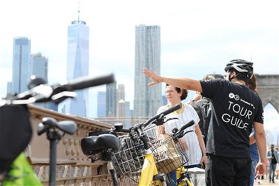 Brooklyn Delights Full-Day Bike Tour
