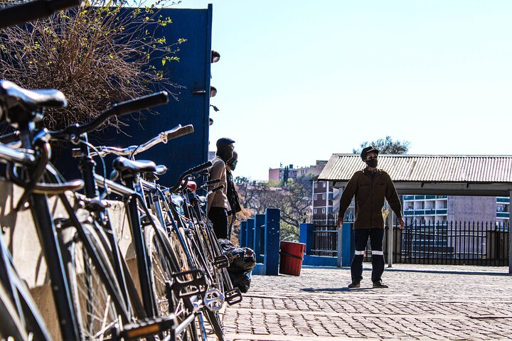 Explore Soweto By Bike, Walking Or E-scooter - thumb 5