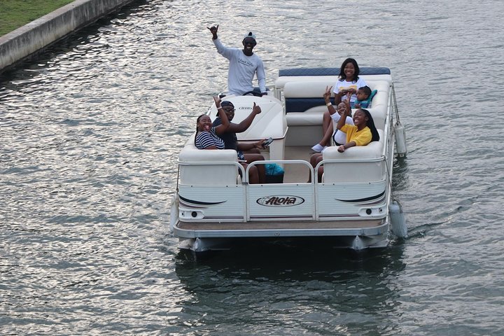 Luxury Boat Cruise Tour at Durban Point Waterfront Canals - Tourism Africa